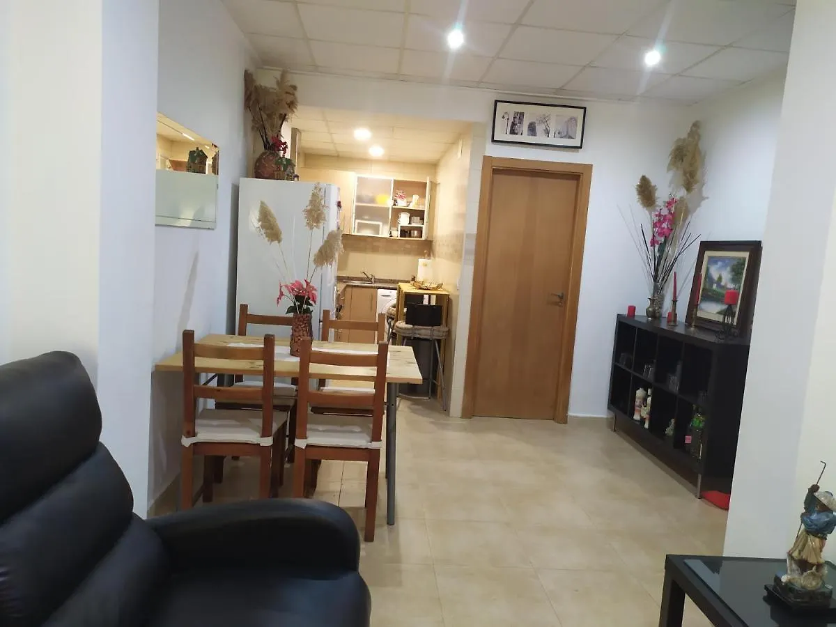Habitación en un apartamento Deltebre 0*,
